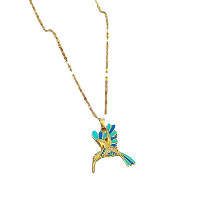 Hummingbird Pendant Necklace – Nature-Inspired Elegance